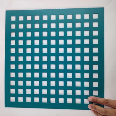 Lembaran Logam Berlubang Persegi Galvanis Aluminium 2mm Ukuran 4x8 Kaki