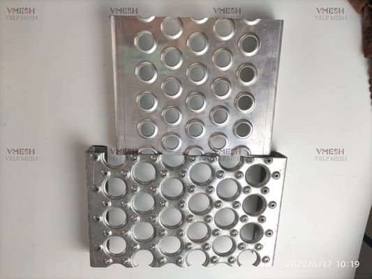 Aluminium 3,5 mm Lubang Bulat Retakan Keamanan Non-slip untuk langkah tangga