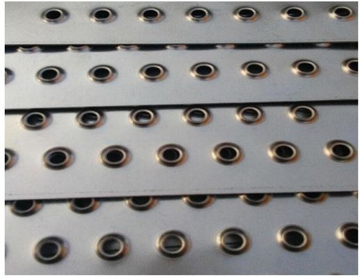 Grip Strut Papan Keamanan Grating Menyediakan Antiskid Permukaan untuk Platform