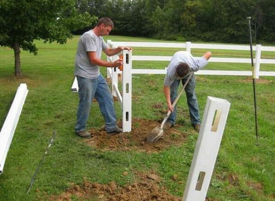 Pagar Vinyl Heavy Duty Warna Putih 3 Rail 4 Rail Horse Pagar Peternakan PVC