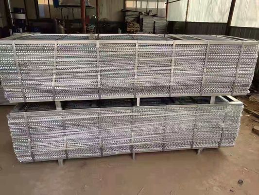 27*97 Di Galvanized Diperluas Stucco Wire Metal Lath Untuk dinding plester