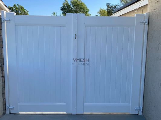 Mudah Mengumpulkan Anti UV Putih Pvc Privacy Fence Vinyl House Fence