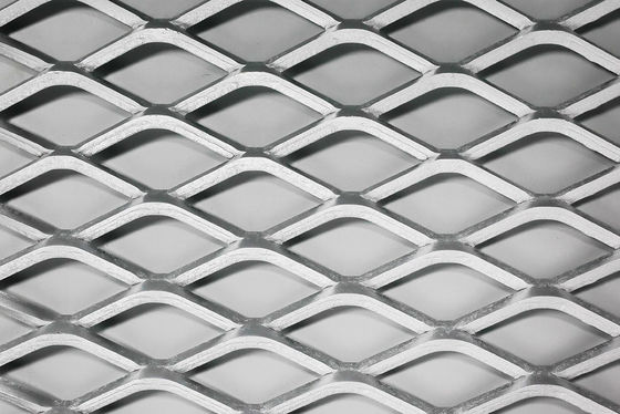 4mm 5mm Baja Karbon Mekanisasi Metal Mesh Plat Baja Jaring Untuk Platform Walkway