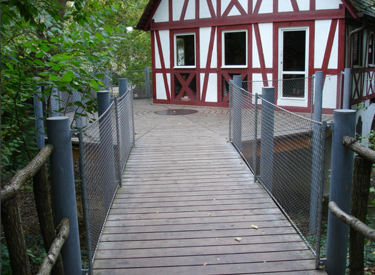 Jaring Tali Baja Tahan Karat Fleksibel dengan Bentuk Lubang Berlian Tahan UV dan Garansi 10 Tahun untuk Pagar Keamanan