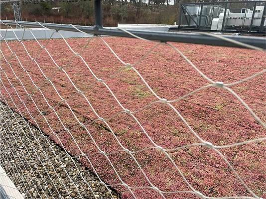 Jaring Kawat Tali Stainless Steel Lunak dengan Sudut Bukaan Jaring 60° dan Poles Akhir Galvanis untuk Perlindungan Bangunan