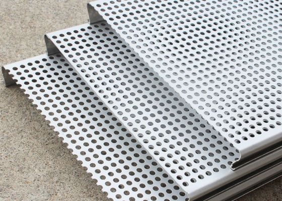 Langit-langit Berlubang Aluminium Berlapis PVC 3003H24 Gantung
