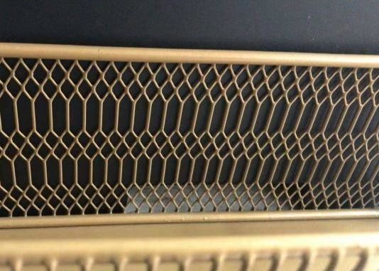 4 kaki * 8 kaki Metal Dekoratif Mesh Gothic diperluas