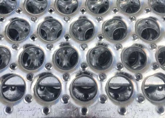 Kisi-Kisi Jalur Pejalan Kaki Atap Surya Anti Selip Aluminium 3.0mm 3.5mm