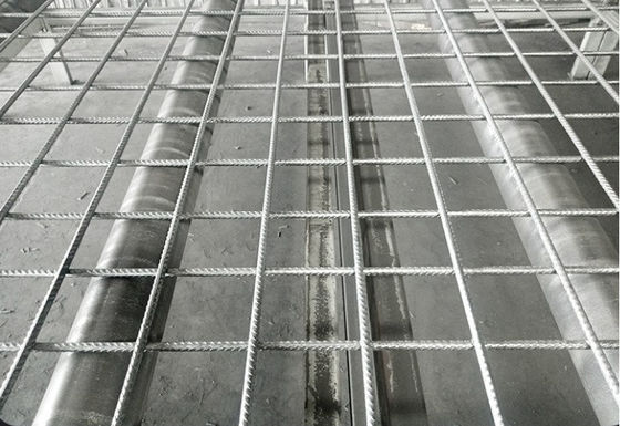 Panel Kawat Las Galvanis Celup Panas 2x2 inci untuk Konstruksi
