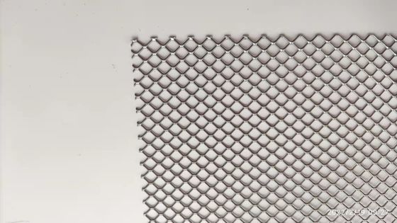 Outdoor Diamond Hole Expanded Metal Mesh Dekoratif Dinding Cladding Aluminium Wire
