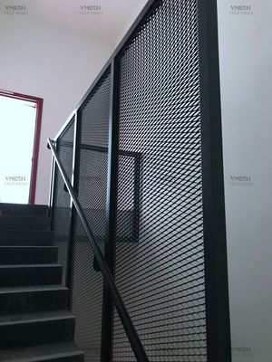 Wire Mesh Berlian Warna Dilapisi Bubuk Mengangkat Logam Diperluas Galvanis Untuk Pagar Keamanan Dalam Ruangan