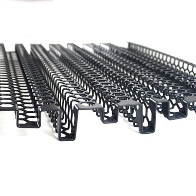 Slot / Lubang Hexagon Lembaran Logam Mesh Berlubang Aluminium Atau Baja Tahan Karat