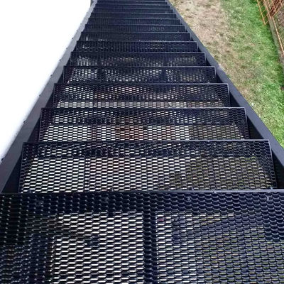 Heavy Duty Hot Dip Galvanized Steel Expanded Metal Diamond Mesh untuk jalan kaki yang aman