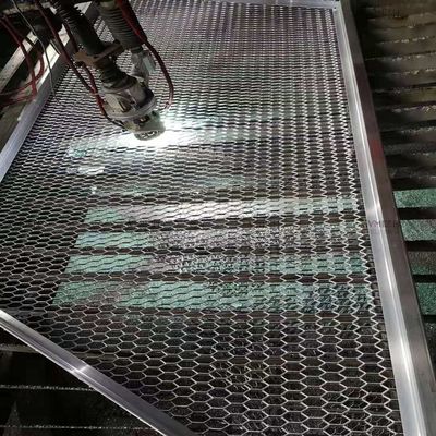 Anti-slip diangkat Metal Mesh Expanded Heavy Duty Hexagon Untuk Platform