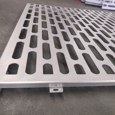 Ukuran Disesuaikan Panel Arsitektur Mesh Logam Berlubang