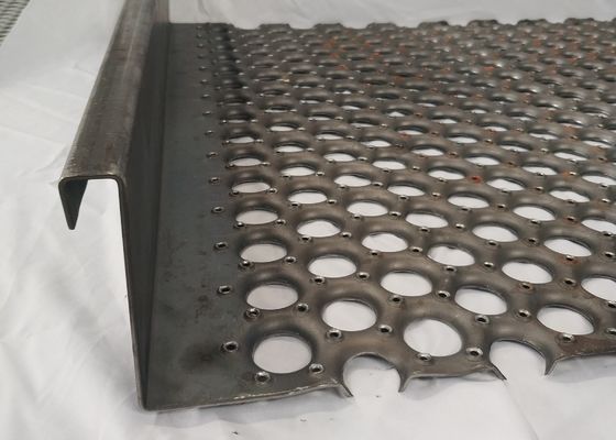 10 Diamond Grip Strut Safety Grating 24