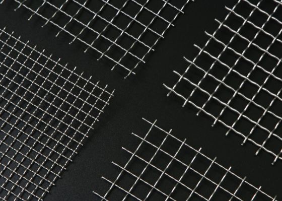 C hook Crimped Woven Wire Mesh 20mm * 20mm lubang Tambang Layar Mesh